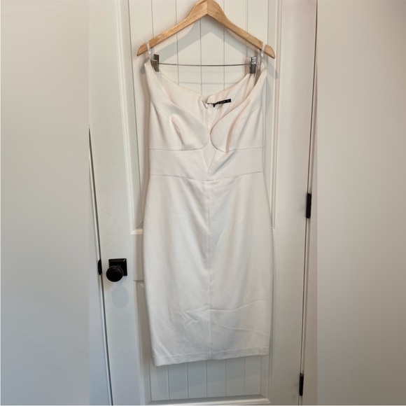 Black Halo - Ally Sheath in White size 8 - Picture 7 of 9